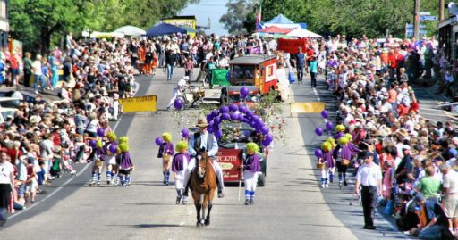 Photo Golden Horseshoes Parade